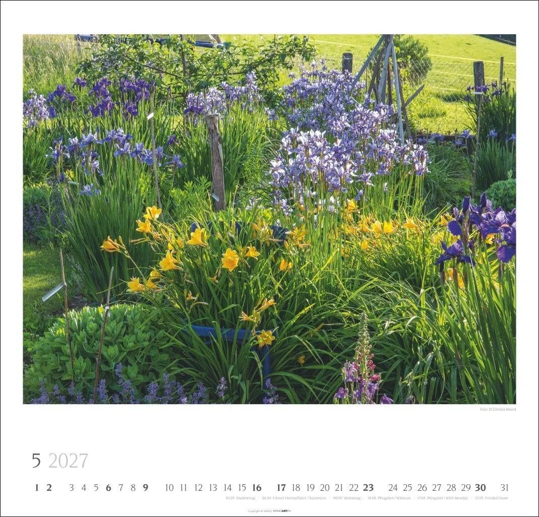 Bauerngärten Kalender 2027: Wandkalender mit 12 Fotos bäuerlicher Gärten. Farbenprächtiger Natur-Kalender für die Wand im Format 48 x 46 cm. Jahres-Fotokalender mit Spiralbindung