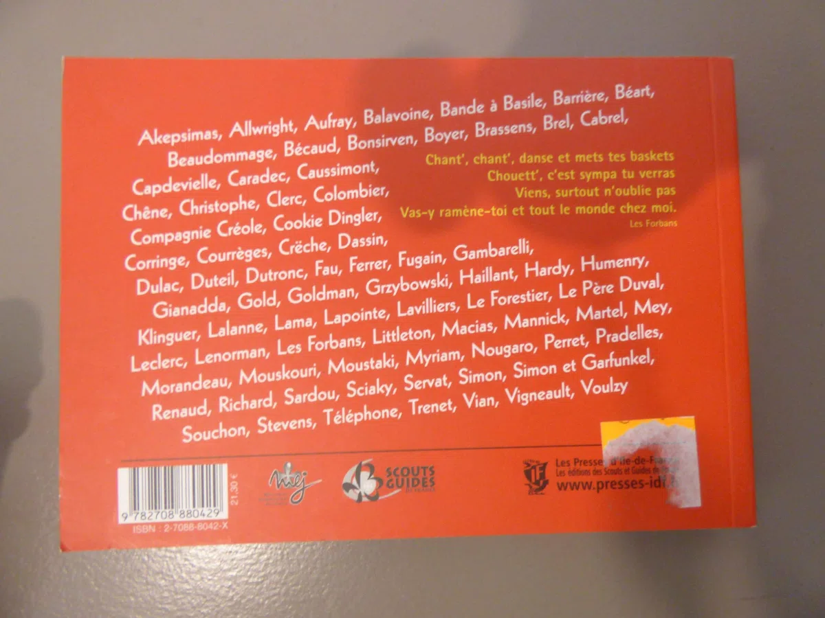 Diapason Rouge, volume 1 : Carnet de 460 chants de variété française et internationale avec accords de guitare