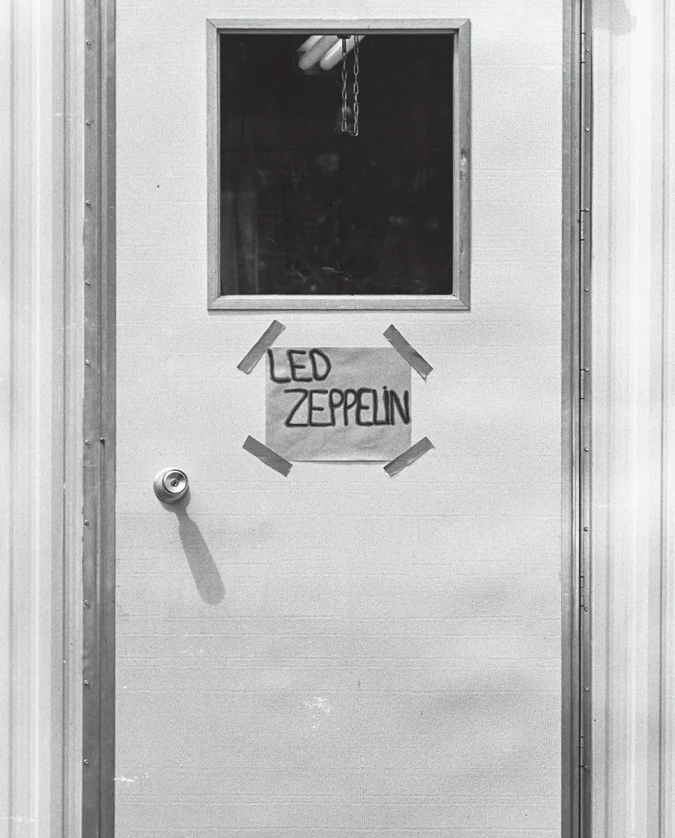 Led Zeppelin by Led Zeppelin