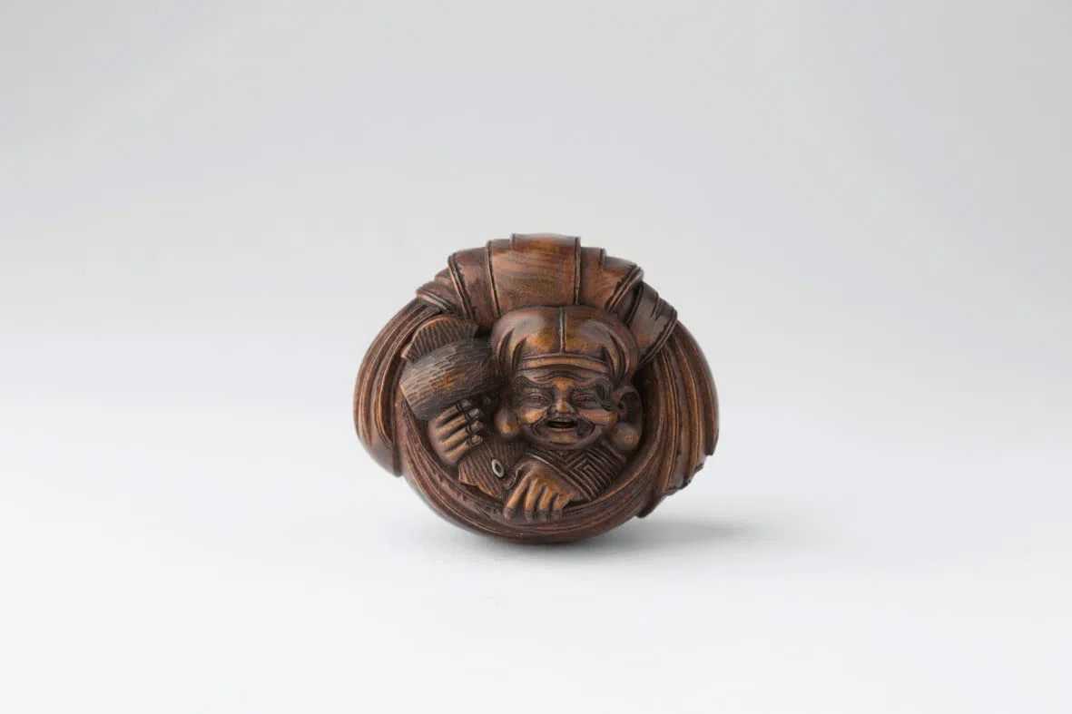 Netsuke in comparison